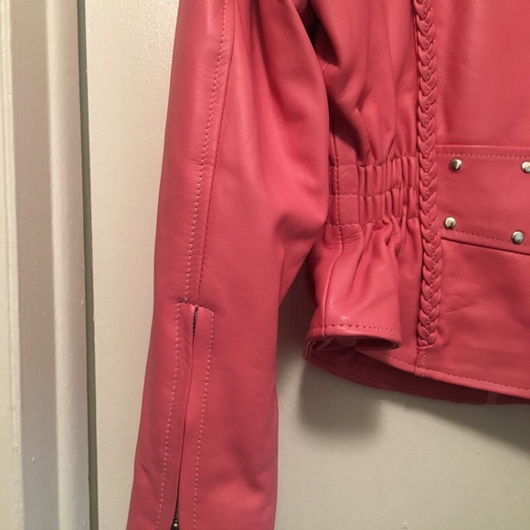 Women’s Jacket - Picture 8 of 8